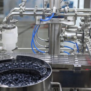 Multihead vial filling line handling small sterile vials